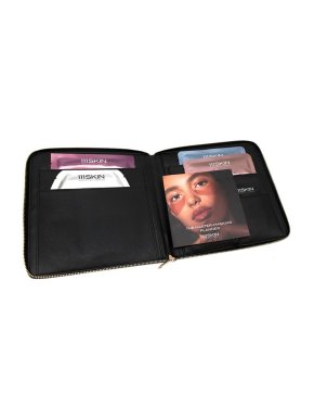 The Master Masking Planner skincare set