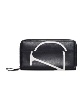 Valentino Garavani Black leather VLogo long wallet