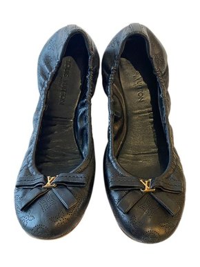 Louis Vuitton Black Mahina leather ballet flat pumps
