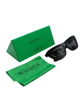 Bottega Veneta Black acetate cat-eye BV1121S sunglasses