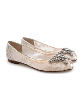 Aruna Seth Ivory Lace Ballerina Pumps