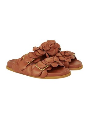 Valentino Garavani Atelier Shoe 03 Rose Edition flat calfskin slide sandal