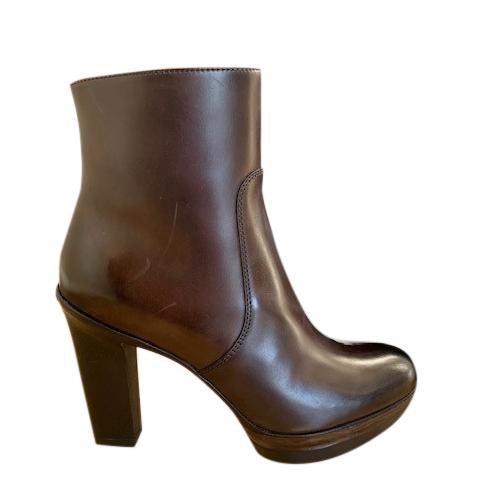 Santoni Brown Leather Heeled Ankle Boots
