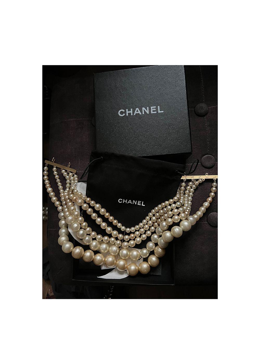 Faux Pearl Chanel Bar Chunky Necklace Hardly Ever Worn It