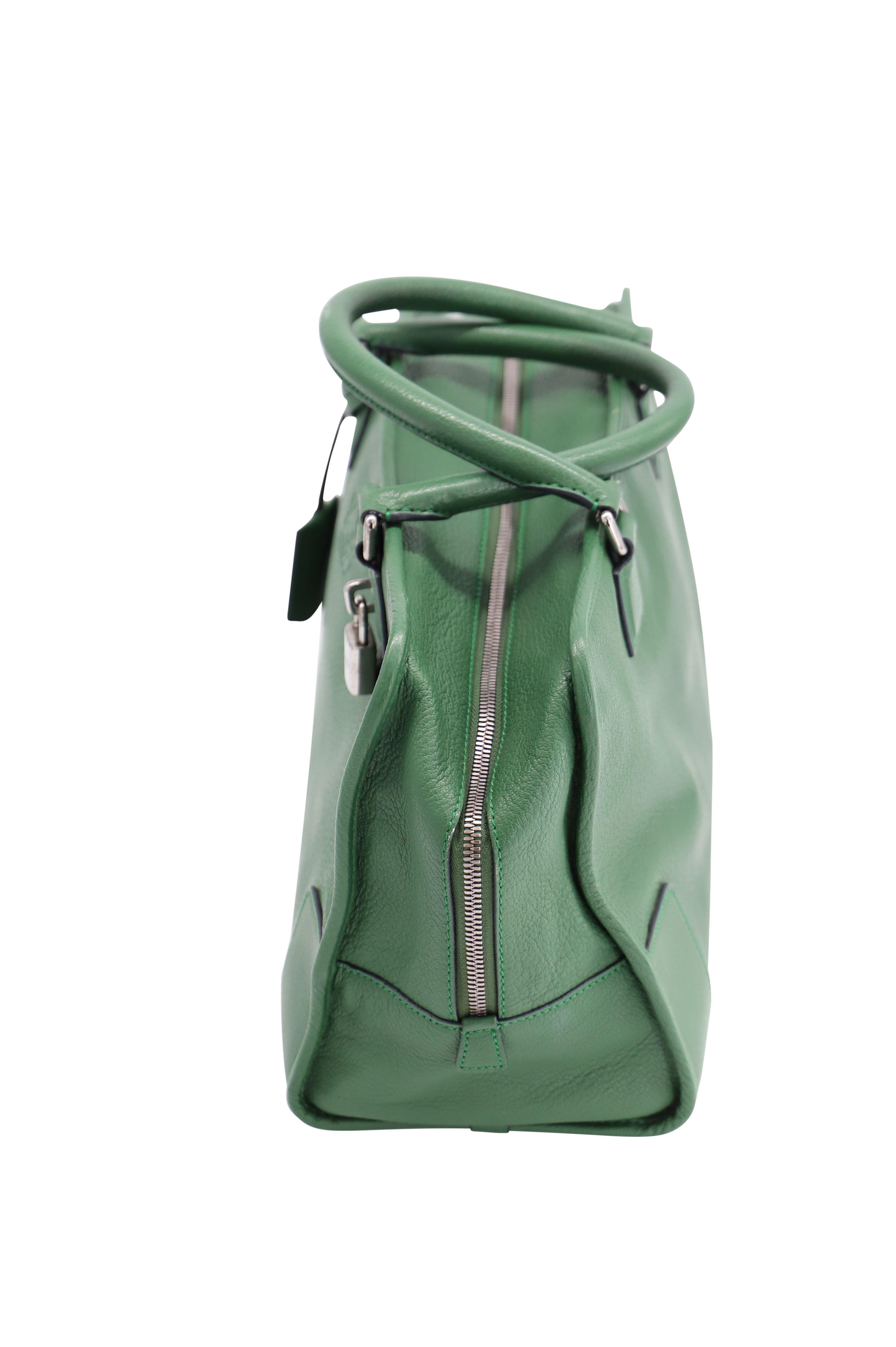 Loewe Green leather Amazona 36 tote bag Hardly Ever Worn It