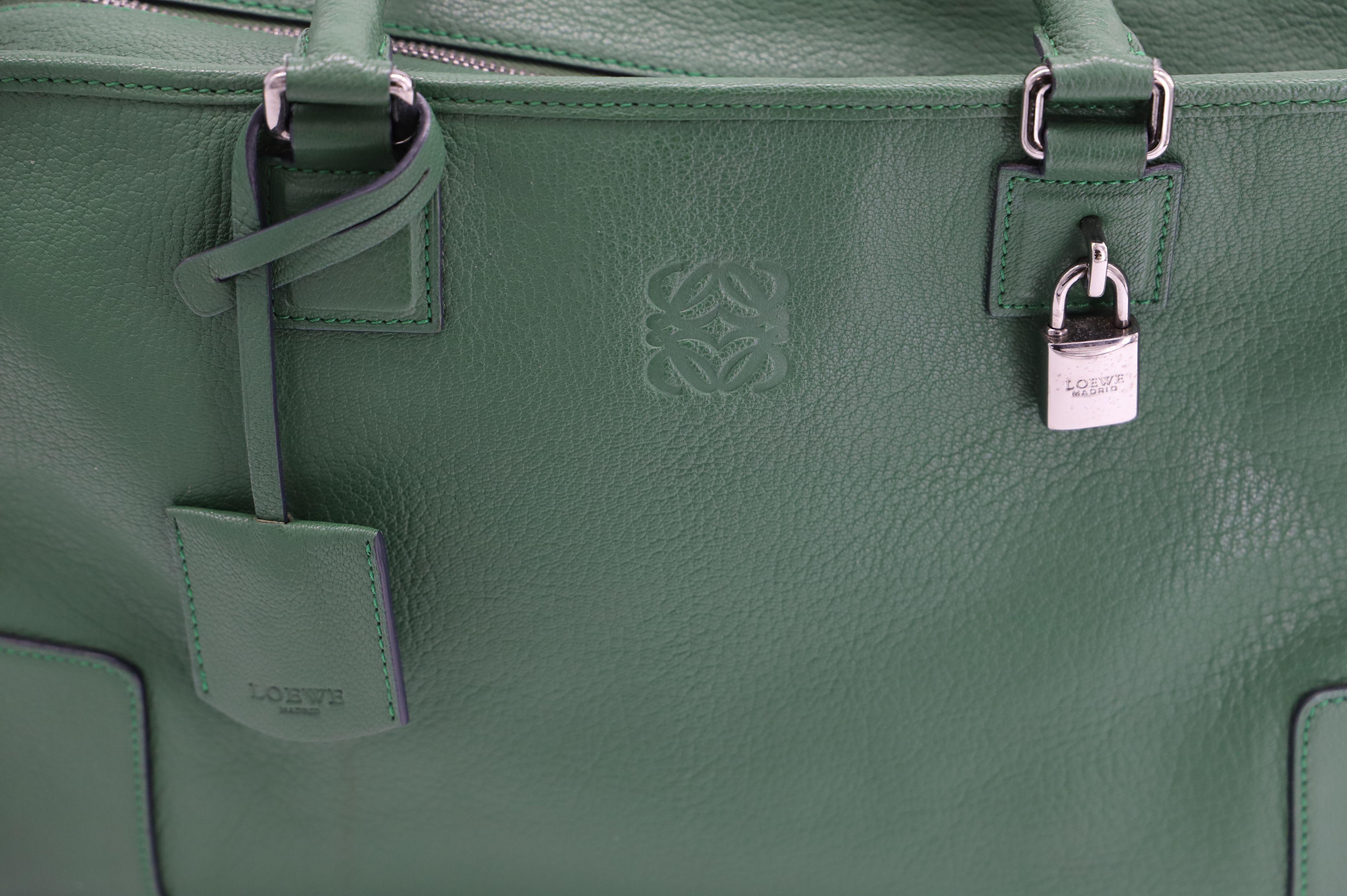 Loewe Green leather Amazona 36 tote bag Hardly Ever Worn It